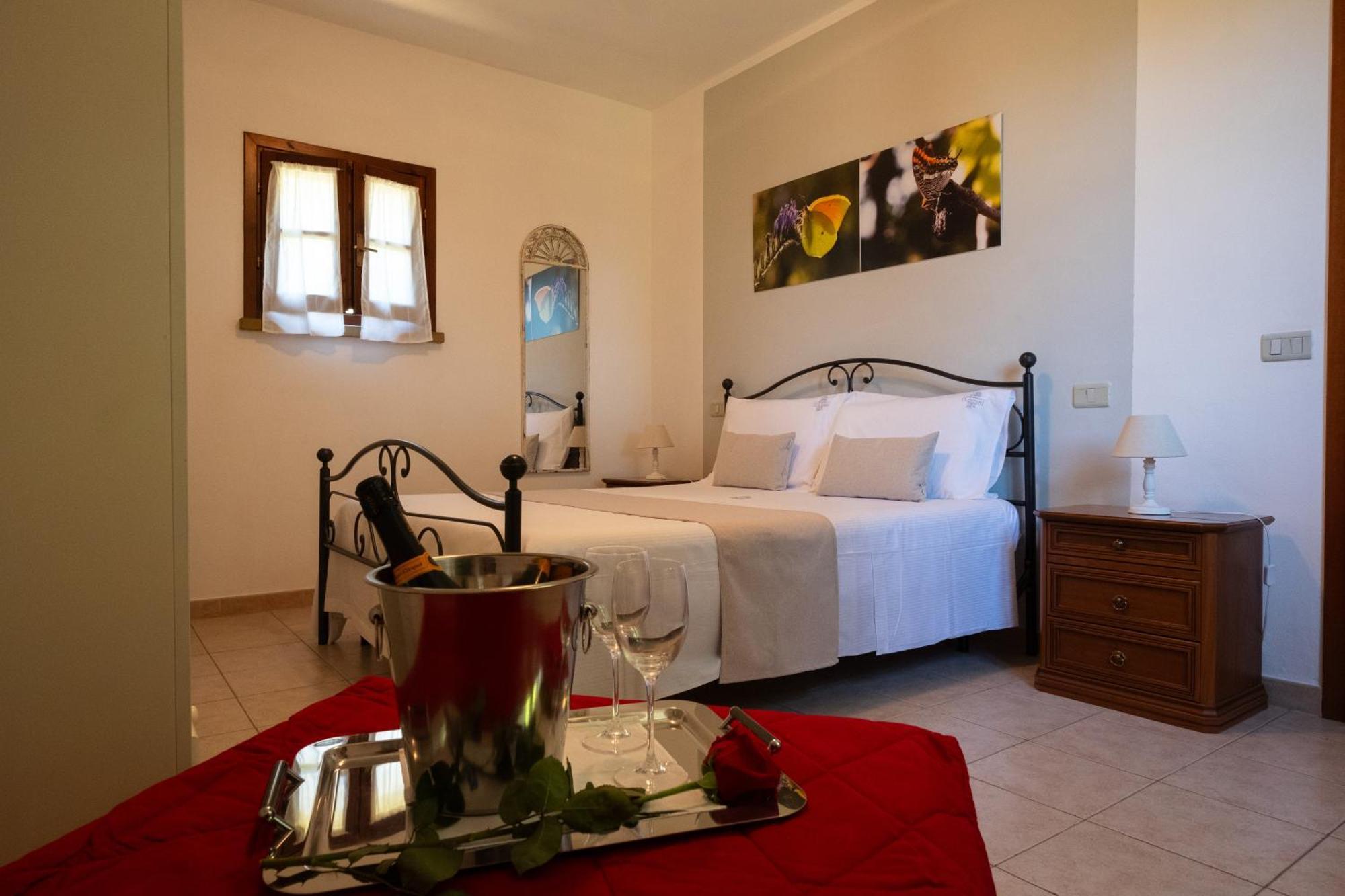 Agriturismo I Cerroni มอนเตสกูดาโย ภายนอก รูปภาพ