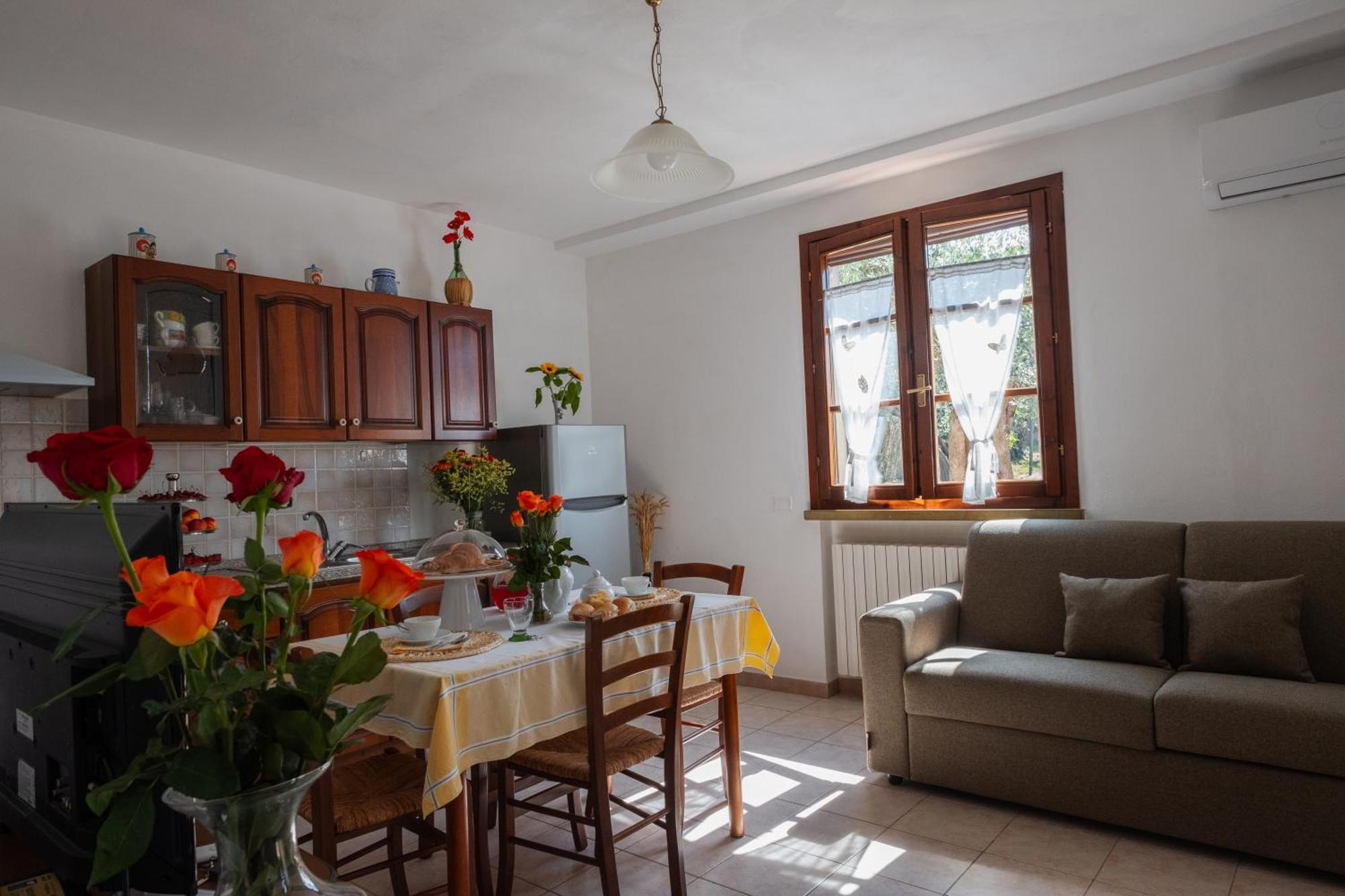Agriturismo I Cerroni มอนเตสกูดาโย ภายนอก รูปภาพ